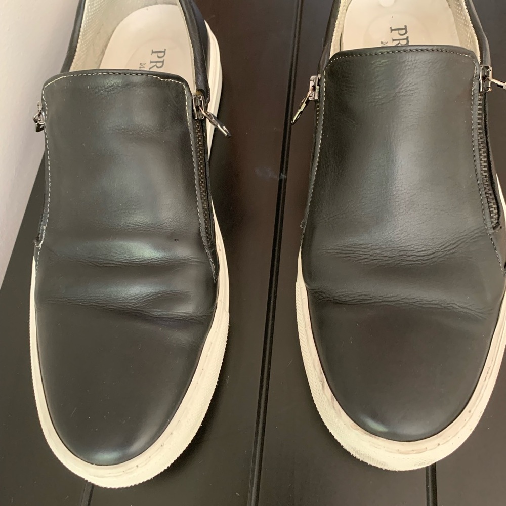 Zipper loafers